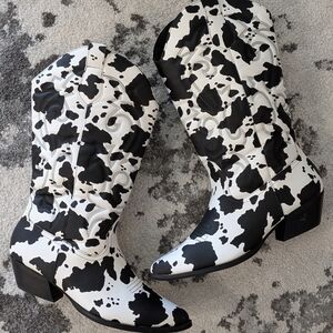 ASOS Design Cow Print Woman's Cowboy Boots Size US 11